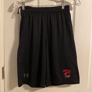 Boys Cincinnati Reds Under Armour shortsYL